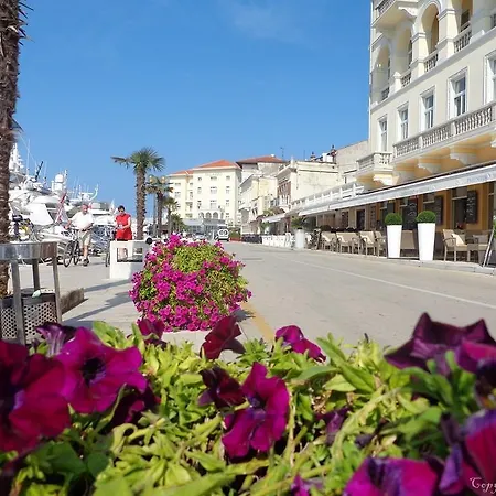 Mladenka * Porec