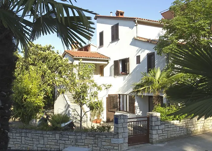 Mladenka Apartamento *