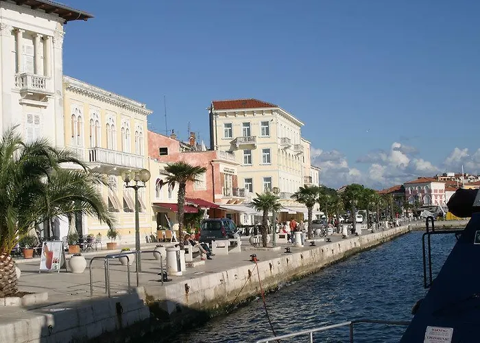 Mladenka Apartamento